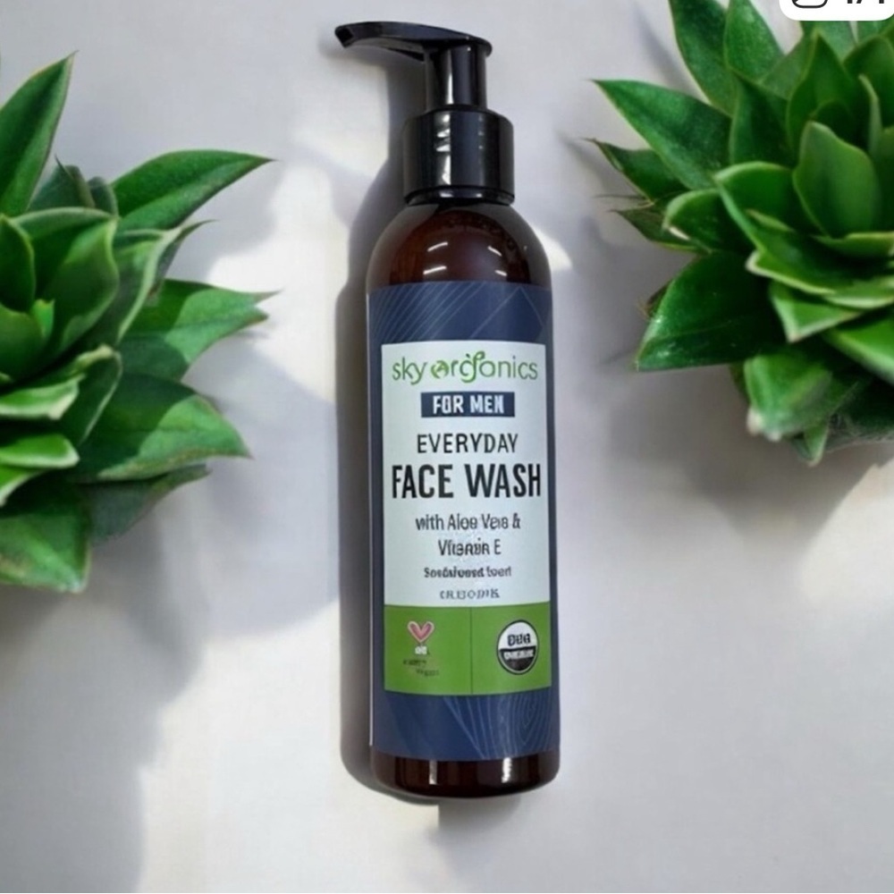 Sky Organics Everyday Face Wash for Men NEW
